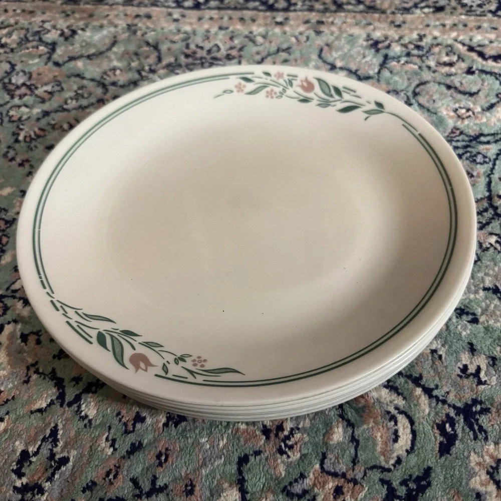 Set of 8 Corelle Rosemarie Luncheon Plates 8 3/4